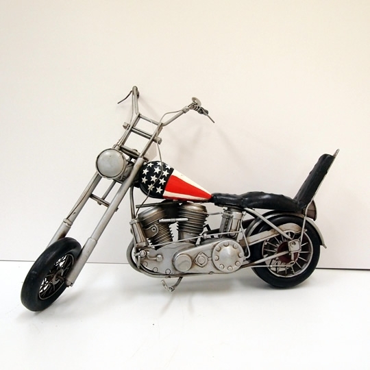 ブリキのバイク ドラマ『GTO』タイアップ  ハーレーダビットソンモデルアメリカンオートバイチョッパー／星条旗(Lサイズ)